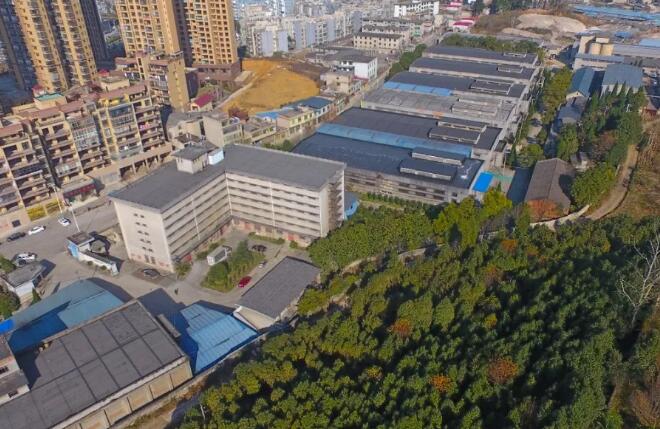 平坝酒厂总经理陈训华获优秀企业家称号